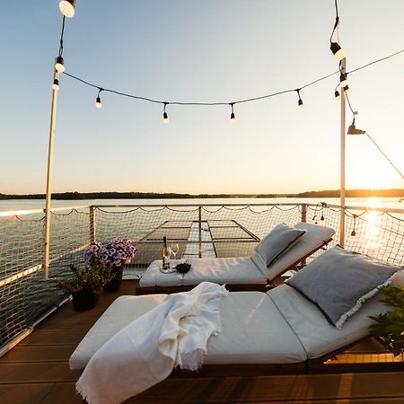 Domek Na Wodzie - Houseboat -Sauna, Taras Na Dachu, Dwie Sypialnie Міколайкі Екстер'єр фото